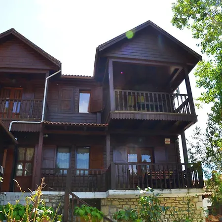 Alpehytte Wooden In Woods *