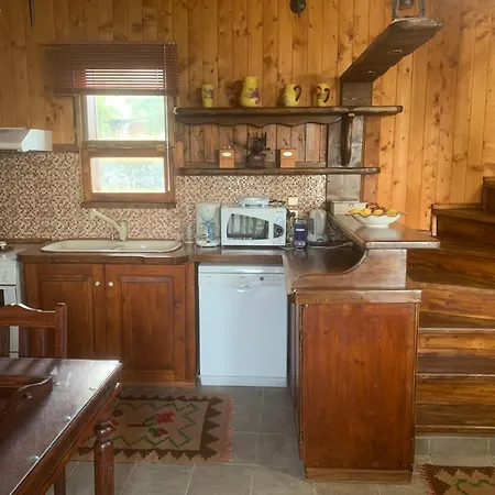 Σαλέ Wooden In Woods *