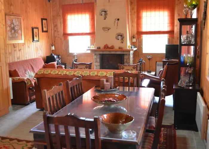 Wooden In Woods Chalet *